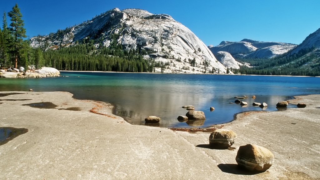 DIA_USA2002_144 1080.jpg - Tenaya Lake, Yosemite National Park